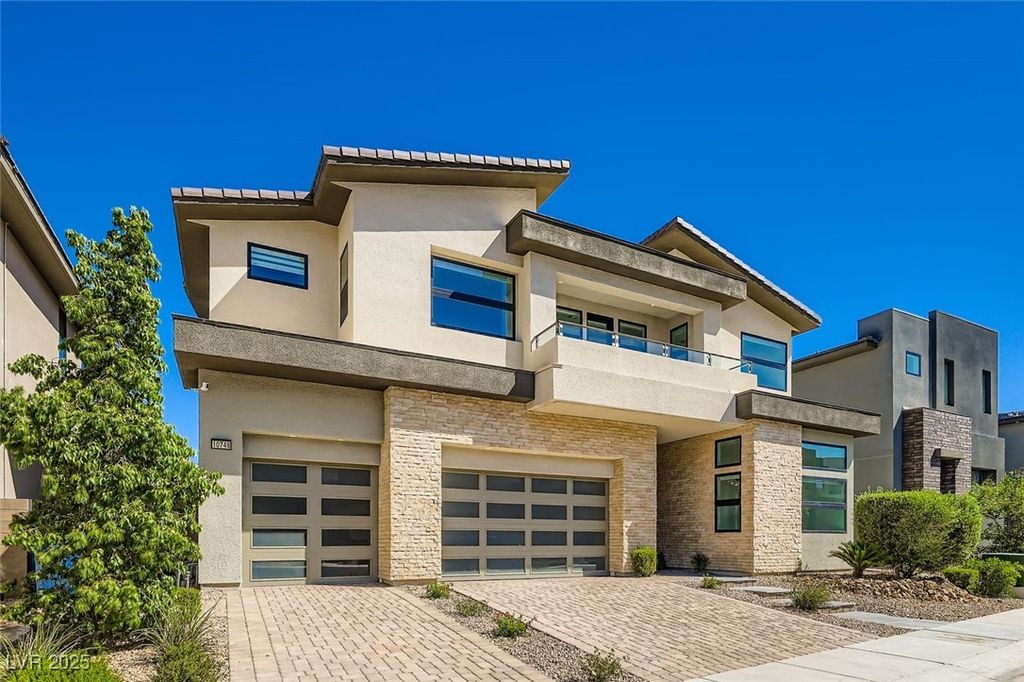 10748 Steel Ridge Court, Las Vegas, NV 89135