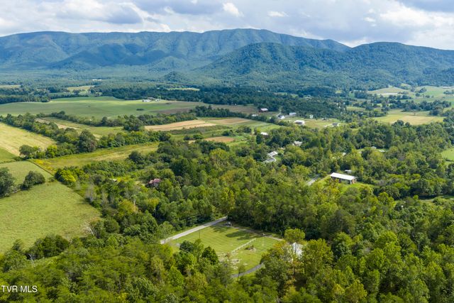 170 Kelley Gap Road, Greeneville, TN 37743