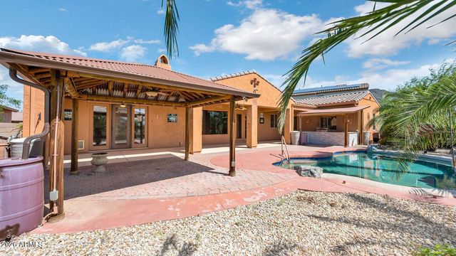 2703 W LANGUID Lane, Phoenix, AZ 85086