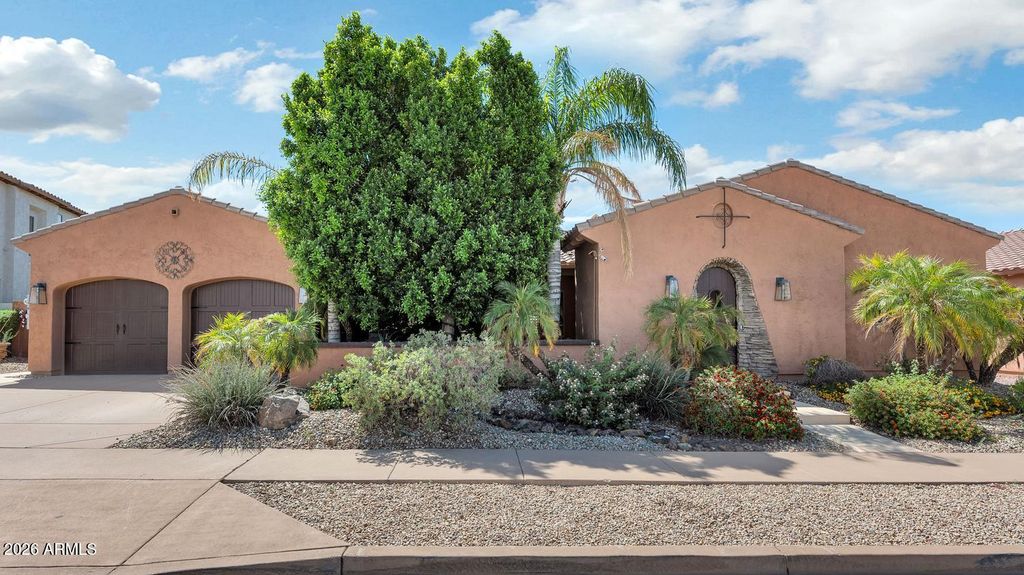 2703 W LANGUID Lane, Phoenix, AZ 85086 — exterior