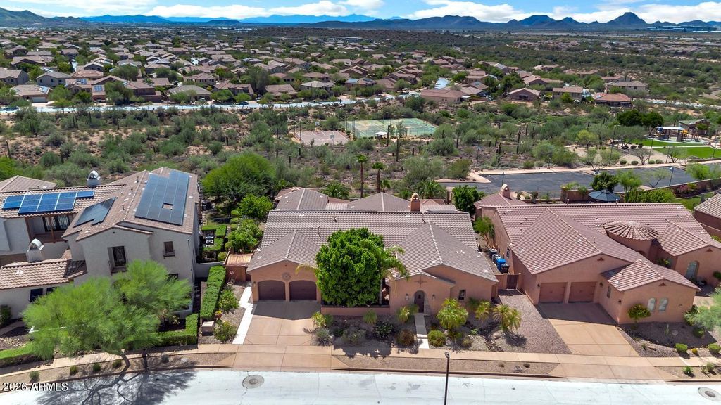 2703 W LANGUID Lane, Phoenix, AZ 85086 — photo 2