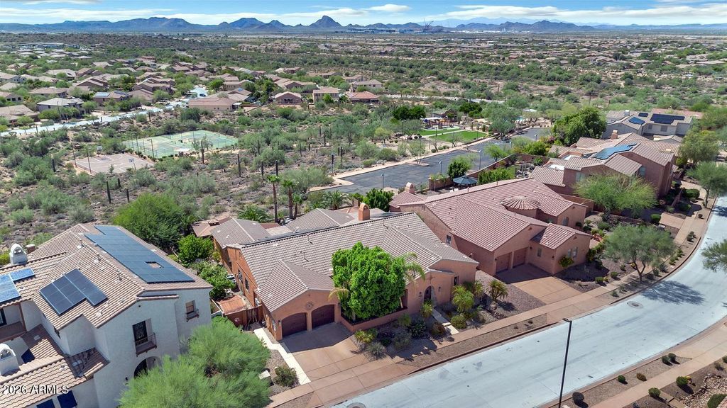 2703 W LANGUID Lane, Phoenix, AZ 85086 — photo 3