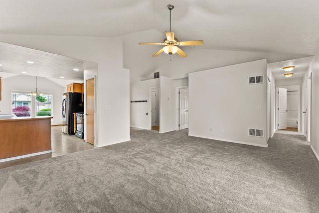 16 S Arties Ln, Spokane Valley, WA 99016