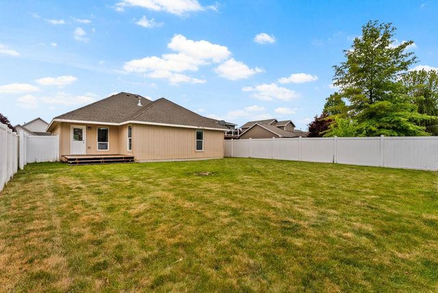 16 S Arties Ln, Spokane Valley, WA 99016