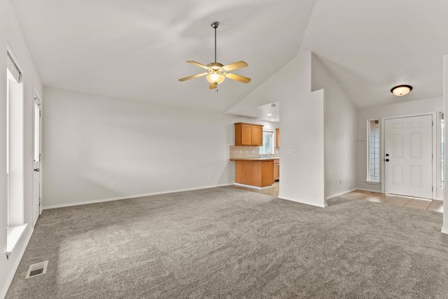 16 S Arties Ln, Spokane Valley, WA 99016