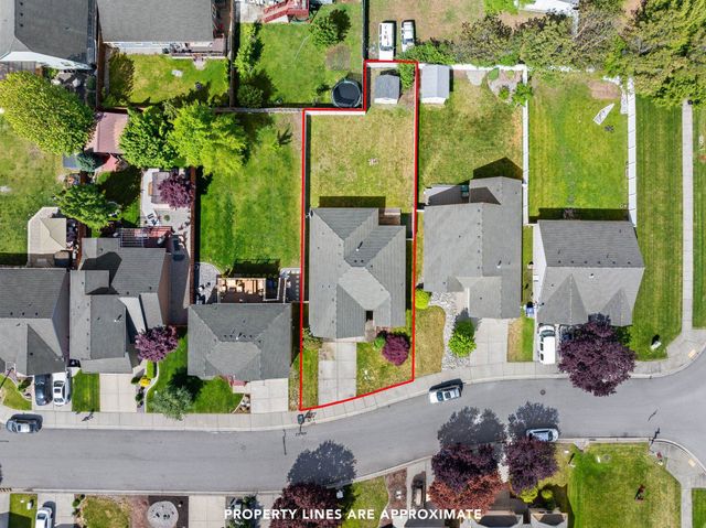 16 S Arties Ln, Spokane Valley, WA 99016