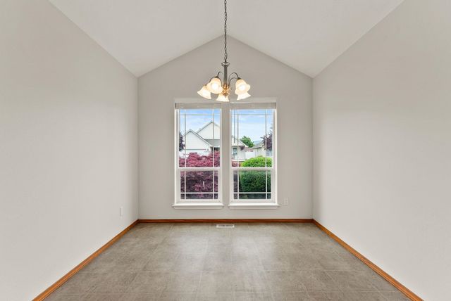 16 S Arties Ln, Spokane Valley, WA 99016