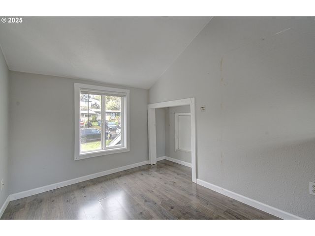 12700 Se 27TH Ave, Milwaukie, OR 97222