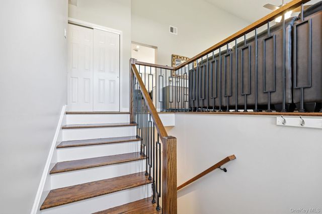 1 Penny Lane, West Nyack, NY 10994