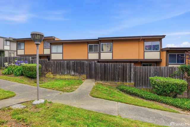 2467 Rowntree Way 203B, South San Francisco, CA 94080