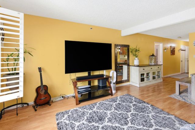 2467 Rowntree Way 203B, South San Francisco, CA 94080