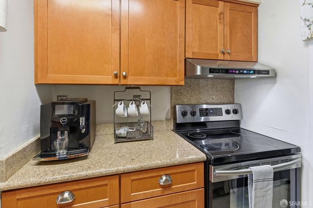 2467 Rowntree Way 203B, South San Francisco, CA 94080