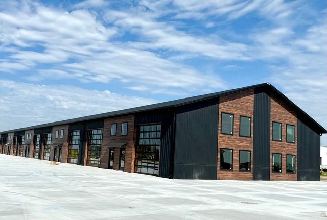 5645 12th Avenue NE 4, Fargo, ND 58102