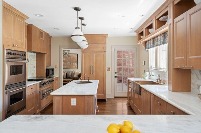 2103 South Boulevard, Houston, TX 77098