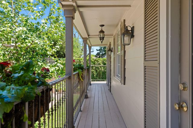 2103 South Boulevard, Houston, TX 77098