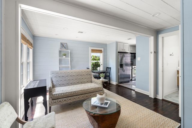 2103 South Boulevard, Houston, TX 77098