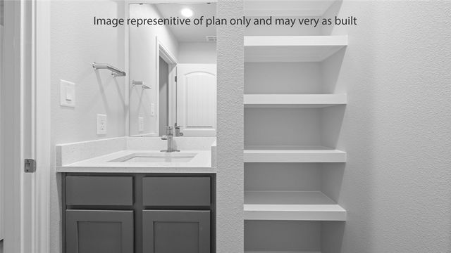 1426 Irigoyen St, Corpus Christi, TX 78415