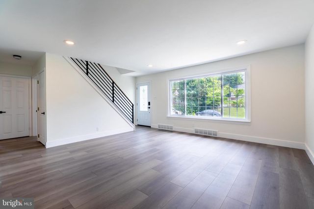 354 W SIGNAL HILL RD, King Of Prussia, PA 19406