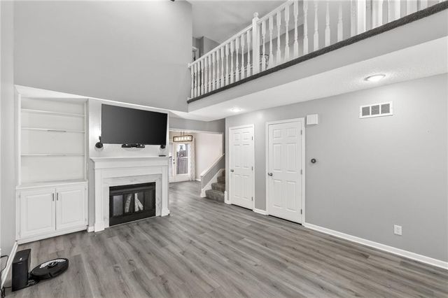 12545 Broadmoor Street, Overland Park, KS 66209