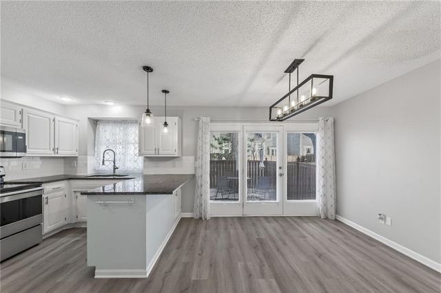 12545 Broadmoor Street, Overland Park, KS 66209