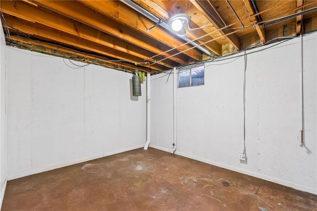 12545 Broadmoor Street, Overland Park, KS 66209