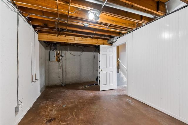 12545 Broadmoor Street, Overland Park, KS 66209