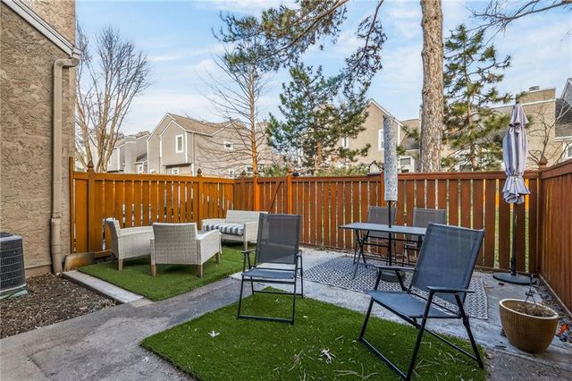 12545 Broadmoor Street, Overland Park, KS 66209