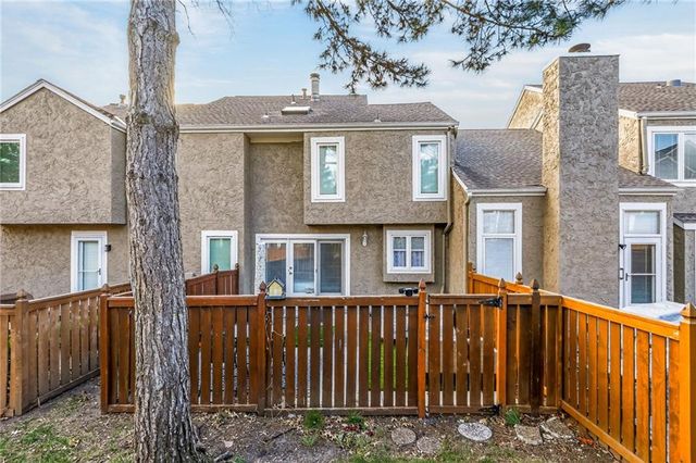 12545 Broadmoor Street, Overland Park, KS 66209