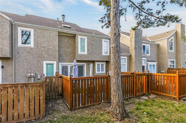 12545 Broadmoor Street, Overland Park, KS 66209