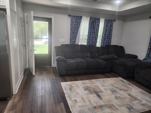 1674 E Forestside Drive, Columbus, GA 31907