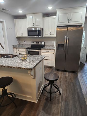 1674 E Forestside Drive, Columbus, GA 31907