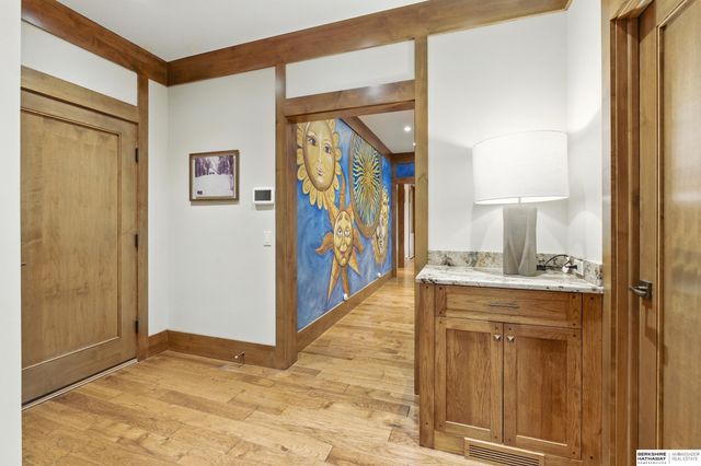 840 Loveland Drive, Omaha, NE 68114