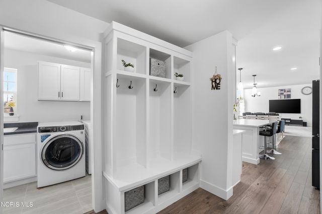 136 Barton Creek Drive, Perrysburg, OH 43551