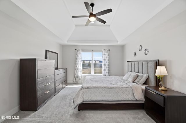 136 Barton Creek Drive, Perrysburg, OH 43551