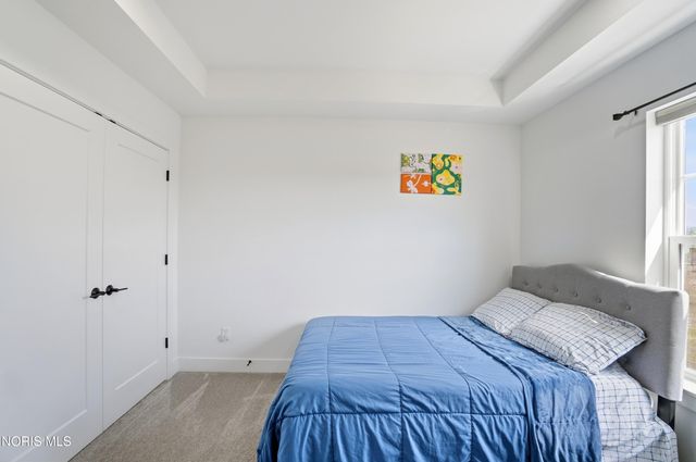 136 Barton Creek Drive, Perrysburg, OH 43551