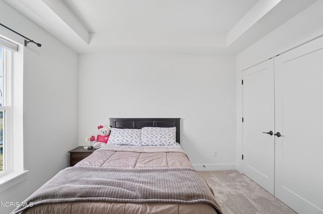 136 Barton Creek Drive, Perrysburg, OH 43551