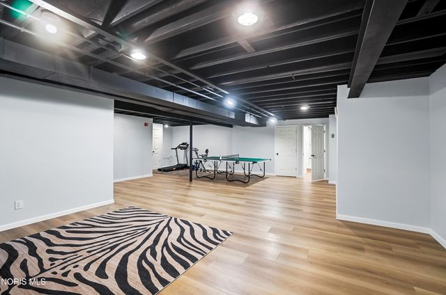 136 Barton Creek Drive, Perrysburg, OH 43551