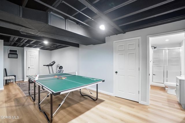 136 Barton Creek Drive, Perrysburg, OH 43551