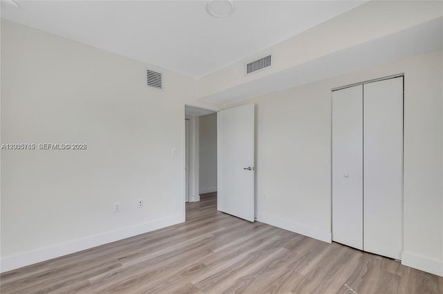 1710 NW 1st Ct 13, Miami, FL 33136