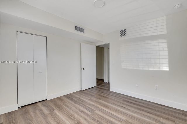 1710 NW 1st Ct 13, Miami, FL 33136