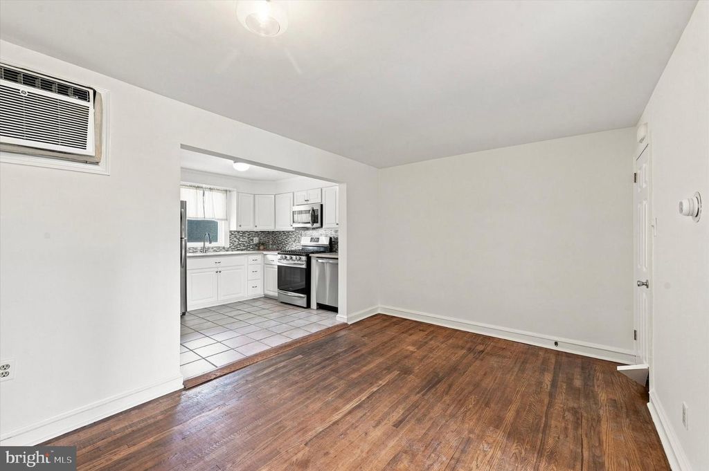547 CONARROE ST, PHILADELPHIA, PA 19128 — photo 5