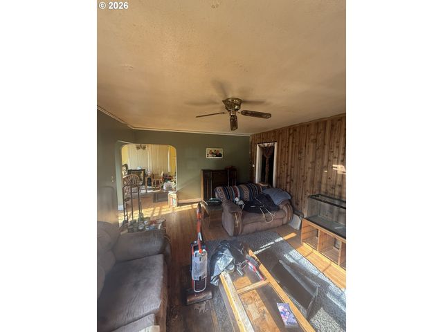 526 Se 48TH Ave, Portland, OR 97215
