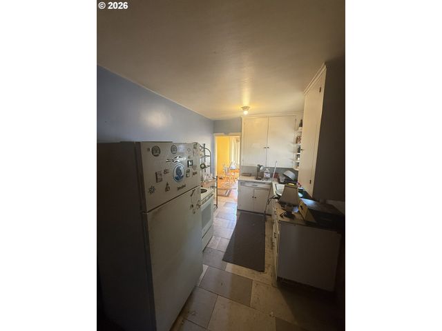 526 Se 48TH Ave, Portland, OR 97215