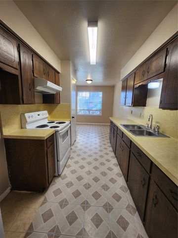 607 Arbor Lane, Lancaster, TX 75134