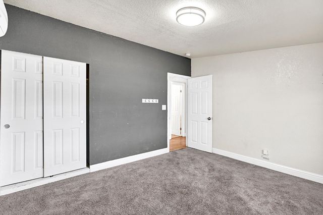 1714 E Metzler Drive, Sanger, CA 93657