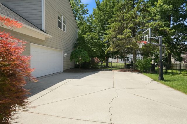 13179 Landwood Drive, Fishers, IN 46037