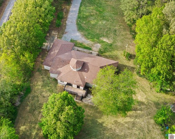 2510 Lov Flo Station Rd E, Boaz, KY 42027