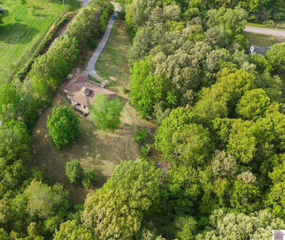 2510 Lov Flo Station Rd E, Boaz, KY 42027