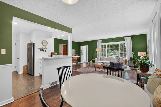 2022 56th Street, Des Moines, IA 50310