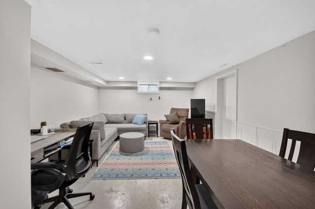 2022 56th Street, Des Moines, IA 50310